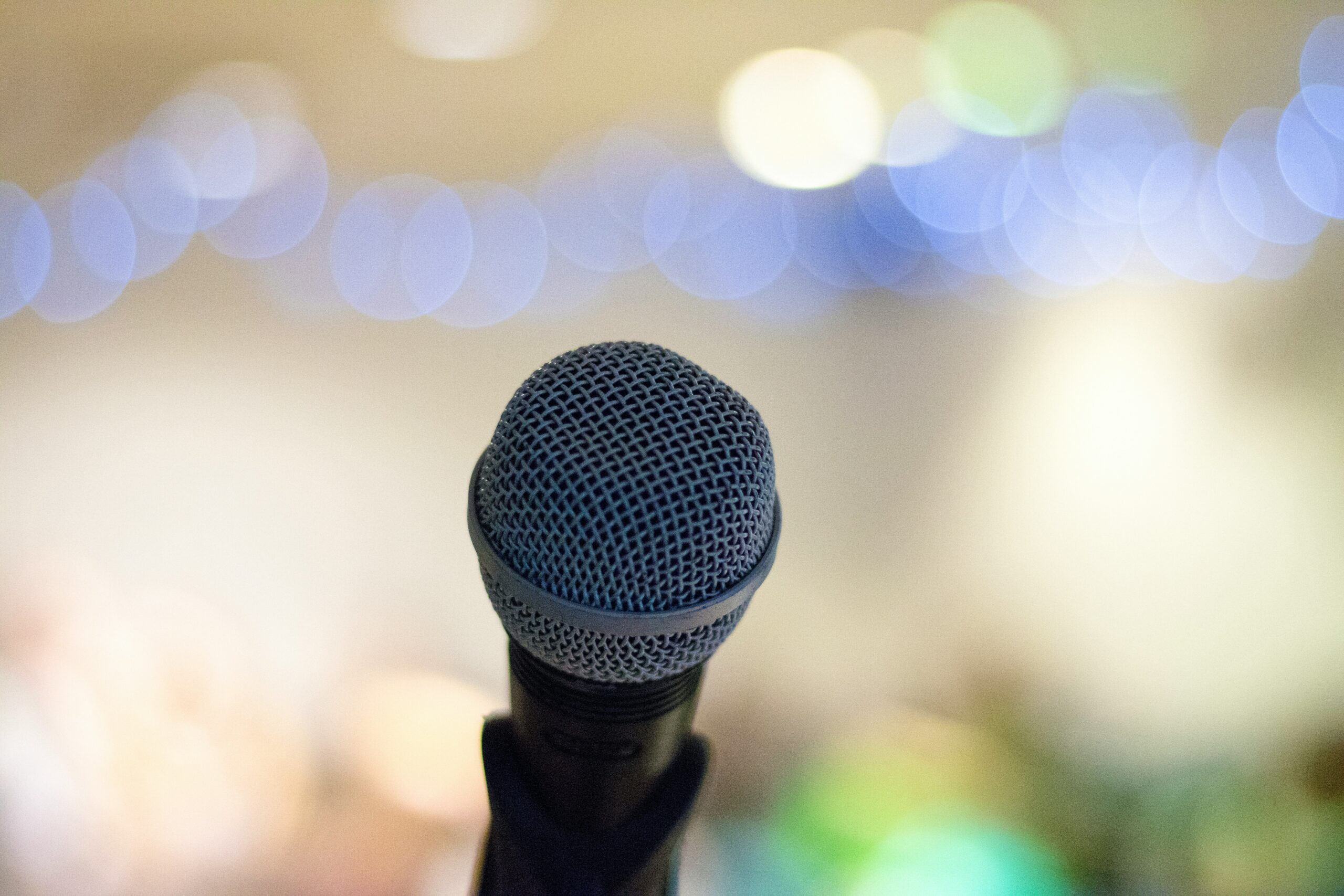 Microphone in a stand